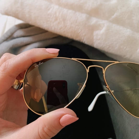 Ray Ban Classic Aviators - Picture 4 of 7